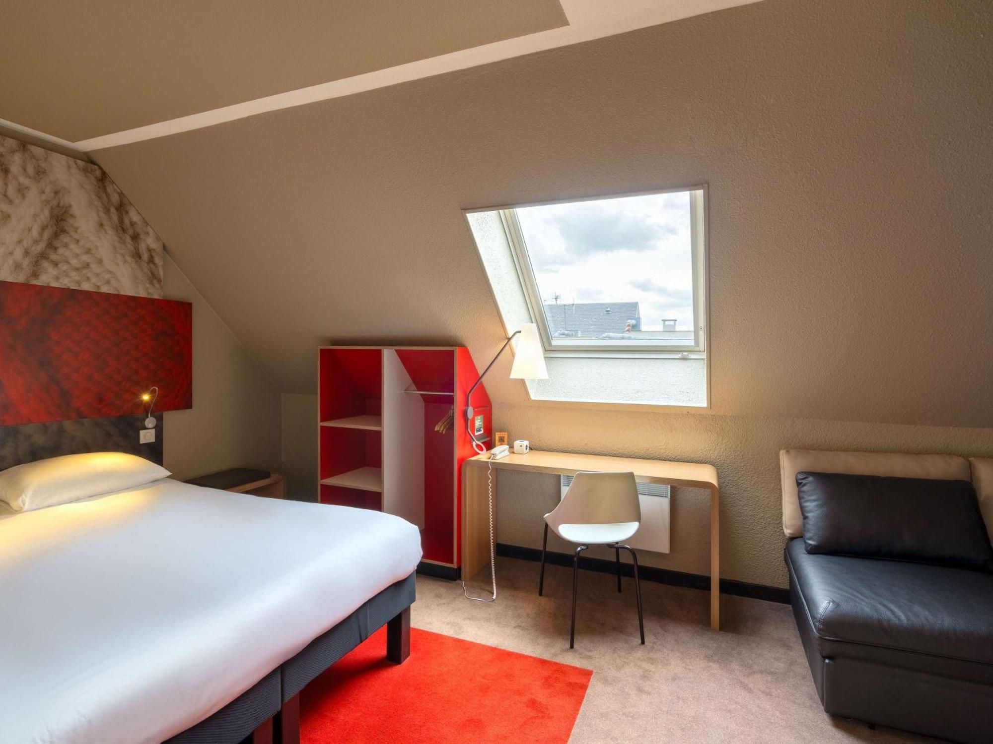ไอบิส เอแปร์แน ซองทร์ วีล Hotel เอแปร์เน ภายนอก รูปภาพ