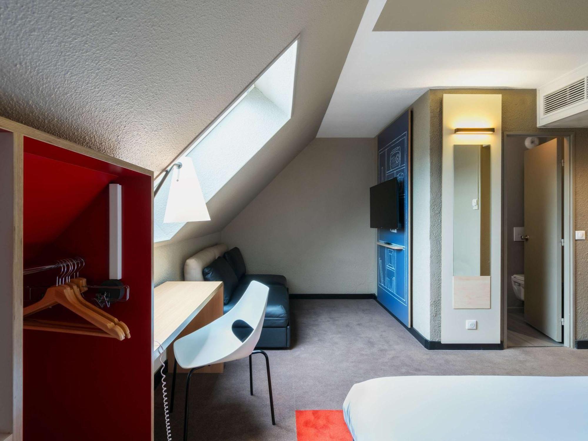 ไอบิส เอแปร์แน ซองทร์ วีล Hotel เอแปร์เน ภายนอก รูปภาพ