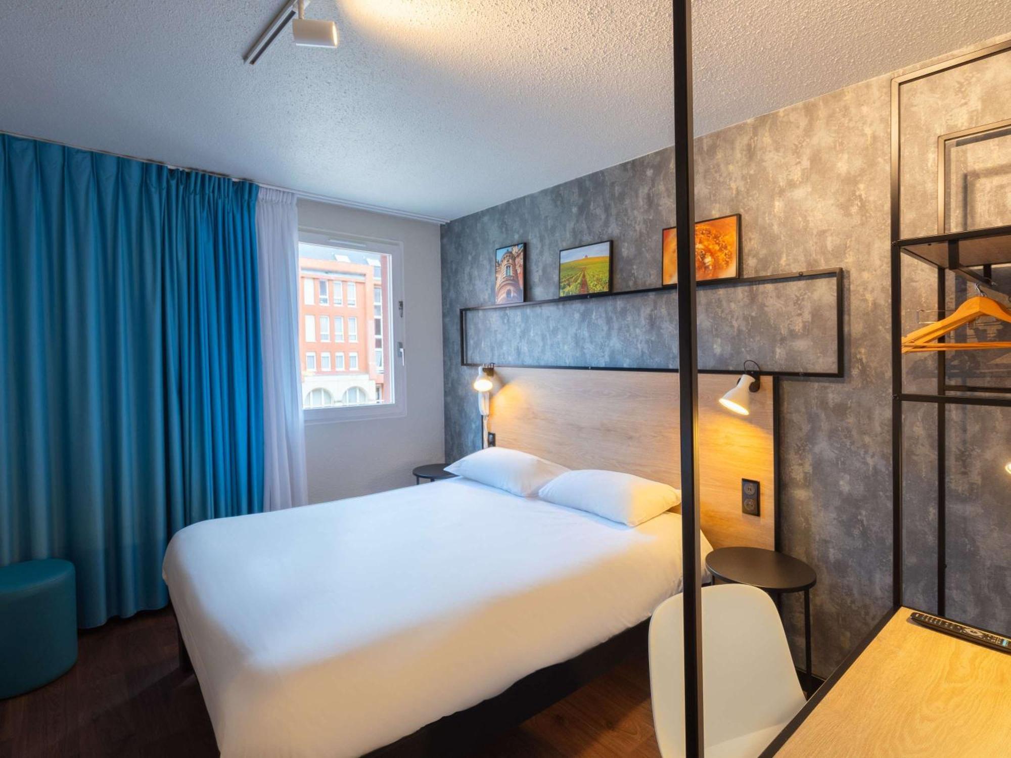 ไอบิส เอแปร์แน ซองทร์ วีล Hotel เอแปร์เน ภายนอก รูปภาพ