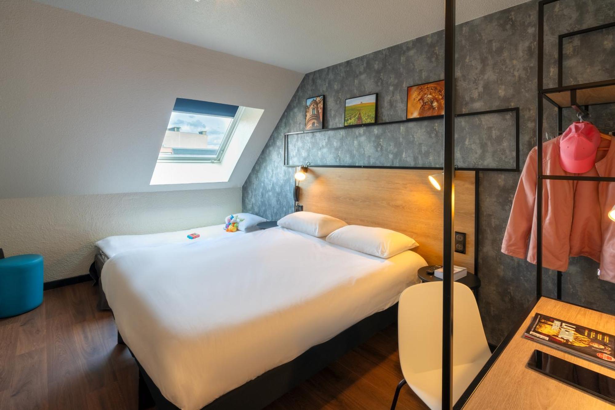 ไอบิส เอแปร์แน ซองทร์ วีล Hotel เอแปร์เน ภายนอก รูปภาพ