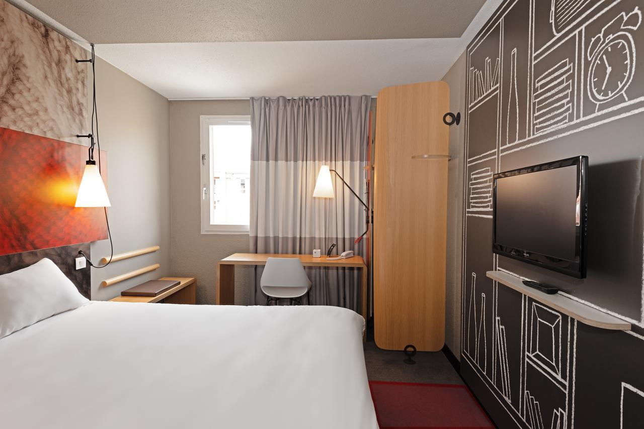ไอบิส เอแปร์แน ซองทร์ วีล Hotel เอแปร์เน ภายนอก รูปภาพ