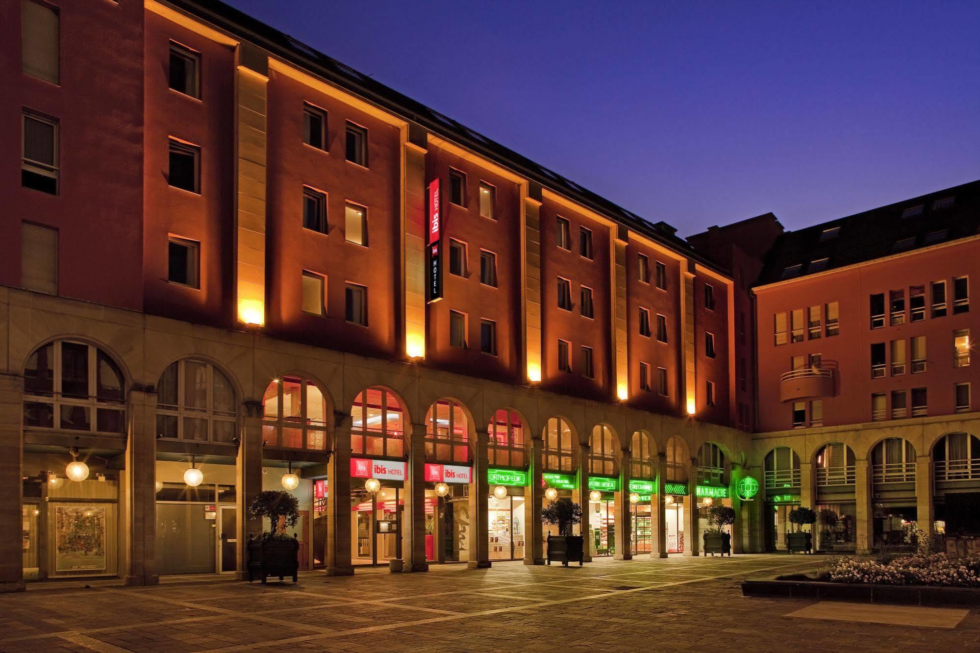 ไอบิส เอแปร์แน ซองทร์ วีล Hotel เอแปร์เน ภายนอก รูปภาพ
